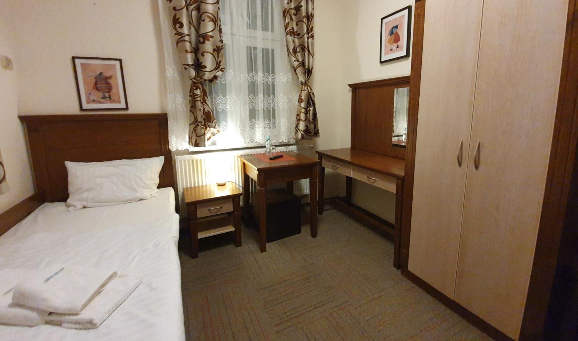 斯拉百斯 勒斯尼克佐卡旅馆酒店 客房 照片